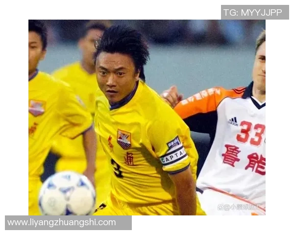 中国足球甲A联赛30大球星盘点：传奇人物与辉煌时刻的回顾