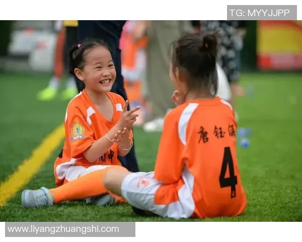 超级足球星荣耀时刻追梦绿茵场展现非凡实力与无限激情 超级足球星荣耀时刻追梦绿茵场展现非凡实力与无限激情