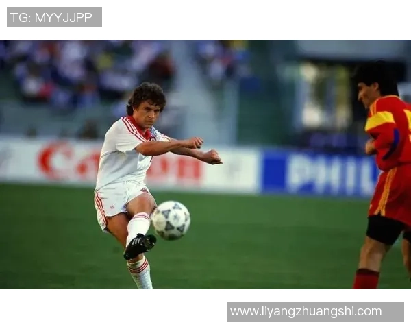 纵观足坛辉煌岁月盘点历史十大传奇足球巨星排行榜 纵观足坛辉煌岁月盘点历史十大传奇足球巨星排行榜